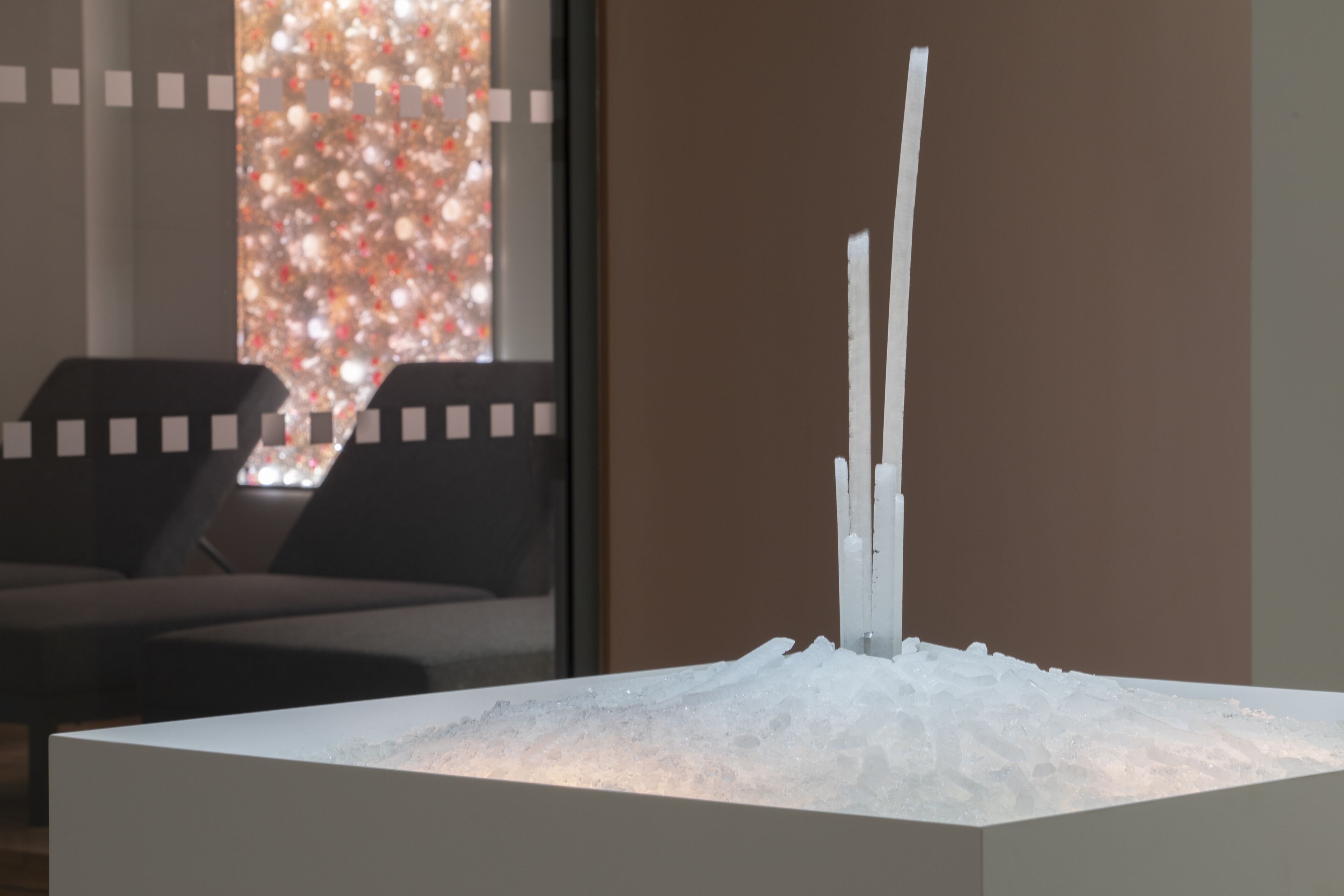 sauna, hot tub, steam room, massage/treatment rooms, massages