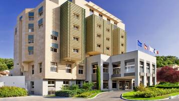 EntrĂ©e de lâhĂ©bergement