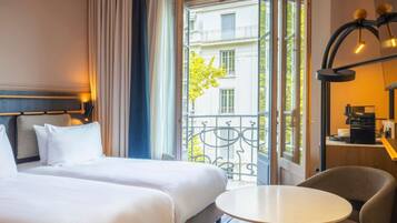 Chambre Supérieure, 2 lits une place | Minibar, coffres-forts dans les chambres, bureau