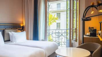 Minibar, in-room safe, desk, laptop workspace