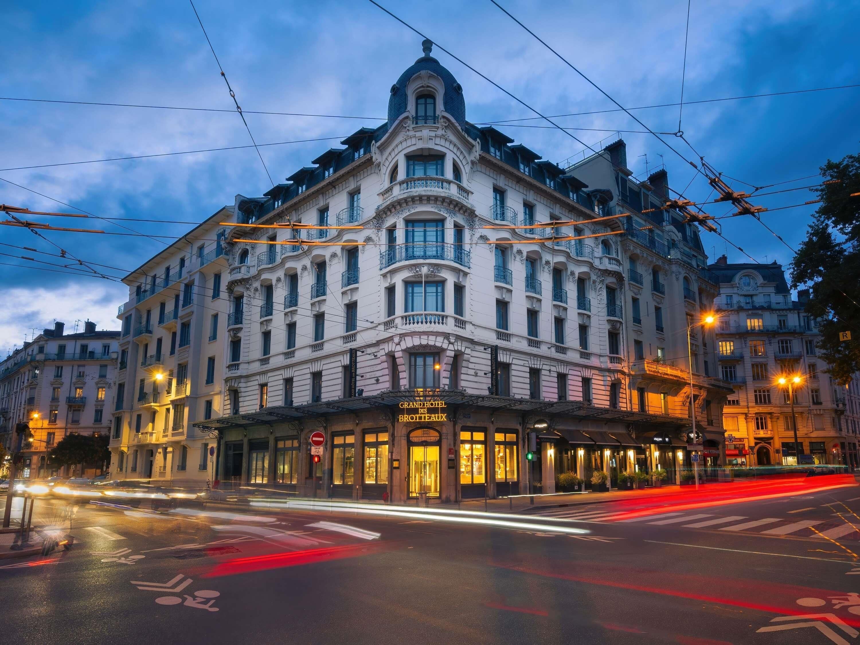 Fassade der Unterkunft – Abend/Nacht