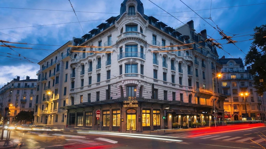 Grand Hotel des Brotteaux Lyon Ctre - Handwritten Collection