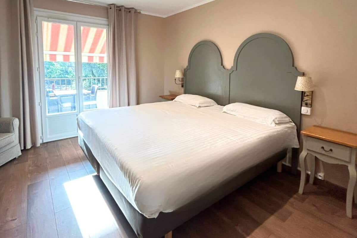 Double Room, Terrace | Premium bedding, Select Comfort beds, minibar, in-room safe