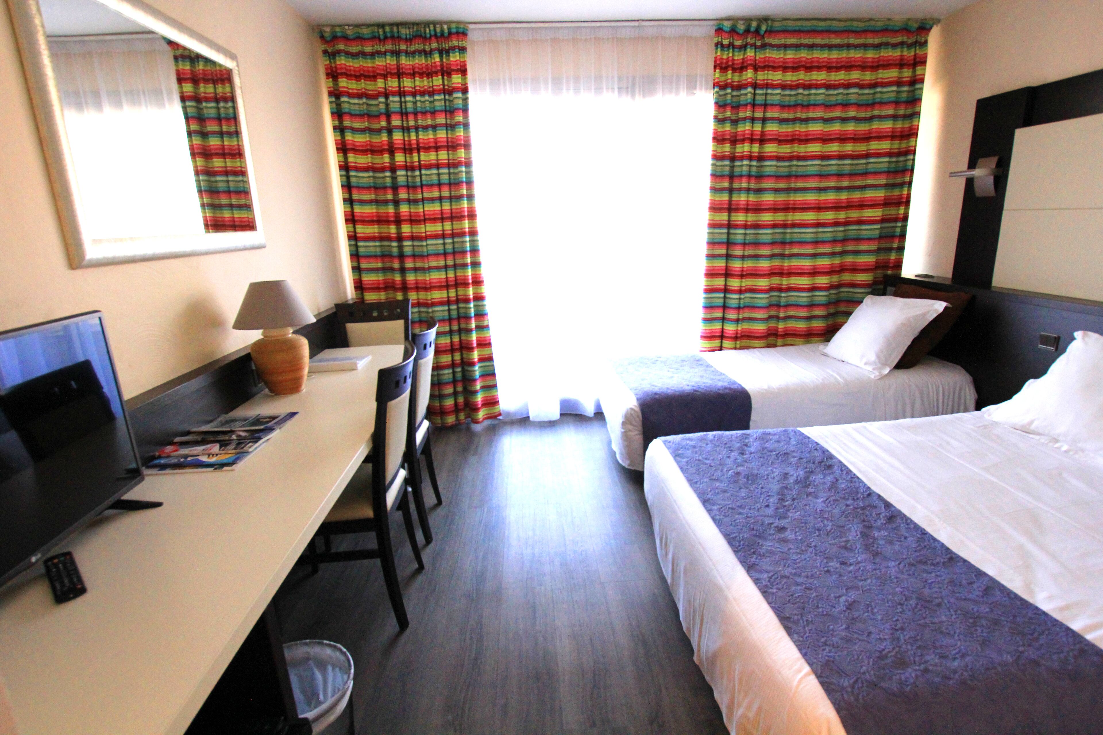 minibar, desk, soundproofing, iron/ironing board