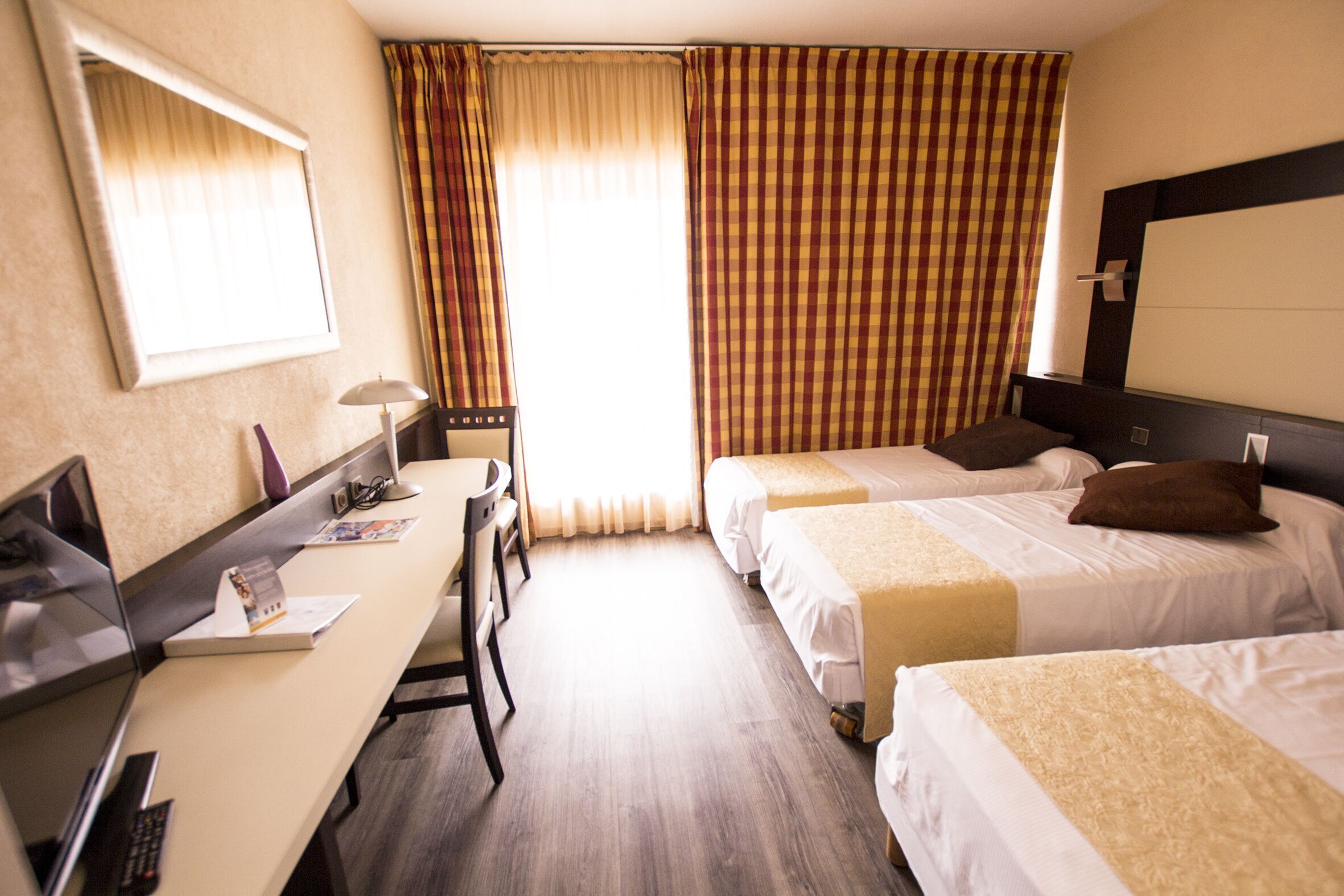 Minibar, desk, soundproofing, iron/ironing board