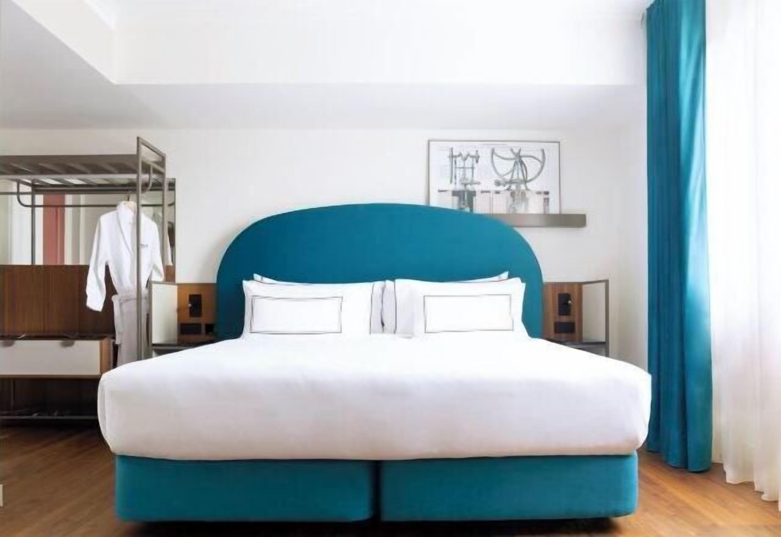 Premium bedding, in-room safe, individually furnished, desk