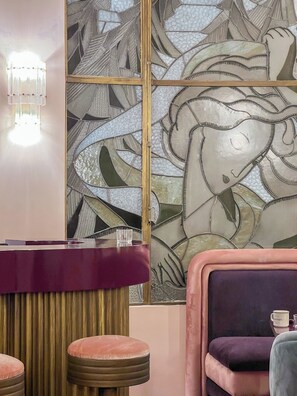 Daily buffet breakfast (EUR 16 per person)