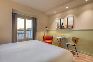 Deluxe Studio | In-room safe, desk, blackout drapes, soundproofing - Citadines Les Halles Paris (Paris)