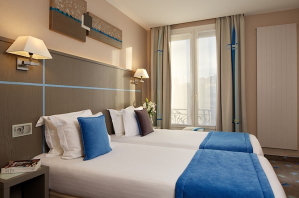Twin Room | In-room safe, desk, blackout curtains, free WiFi