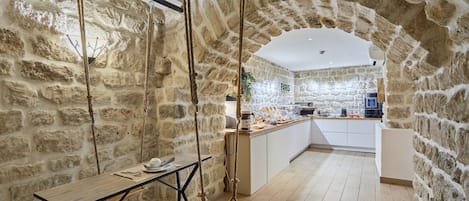 Daily buffet breakfast (EUR 15 per person)