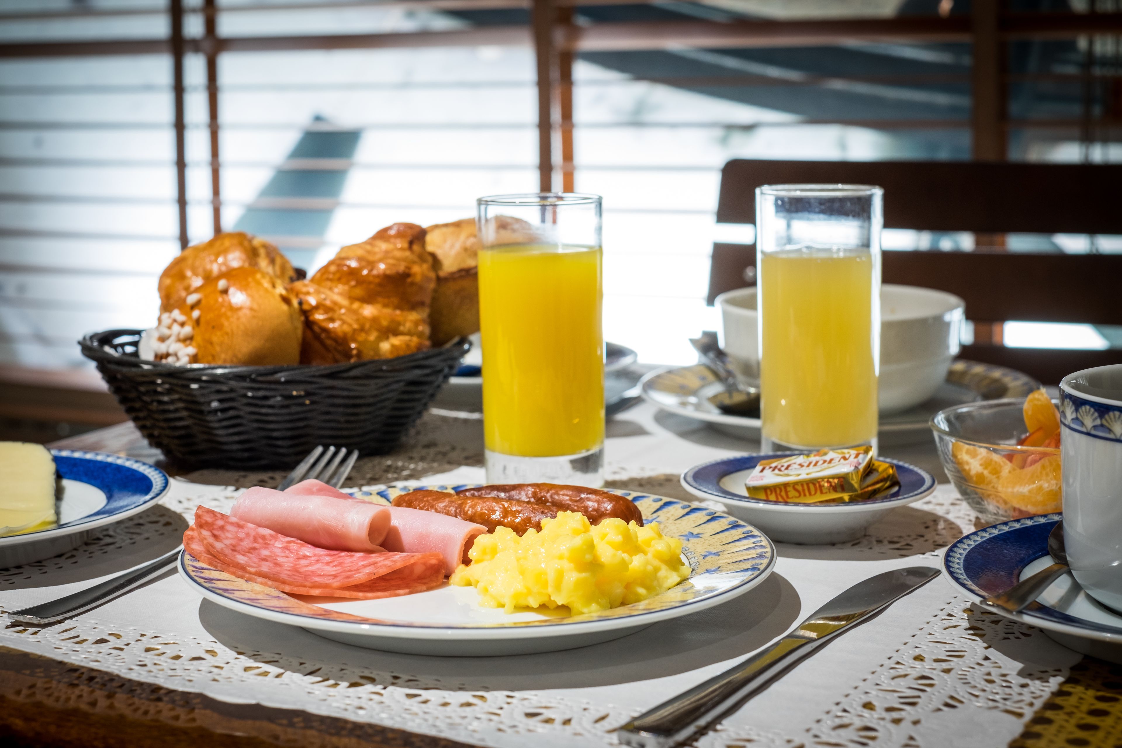daily buffet breakfast (eur 14 per person)