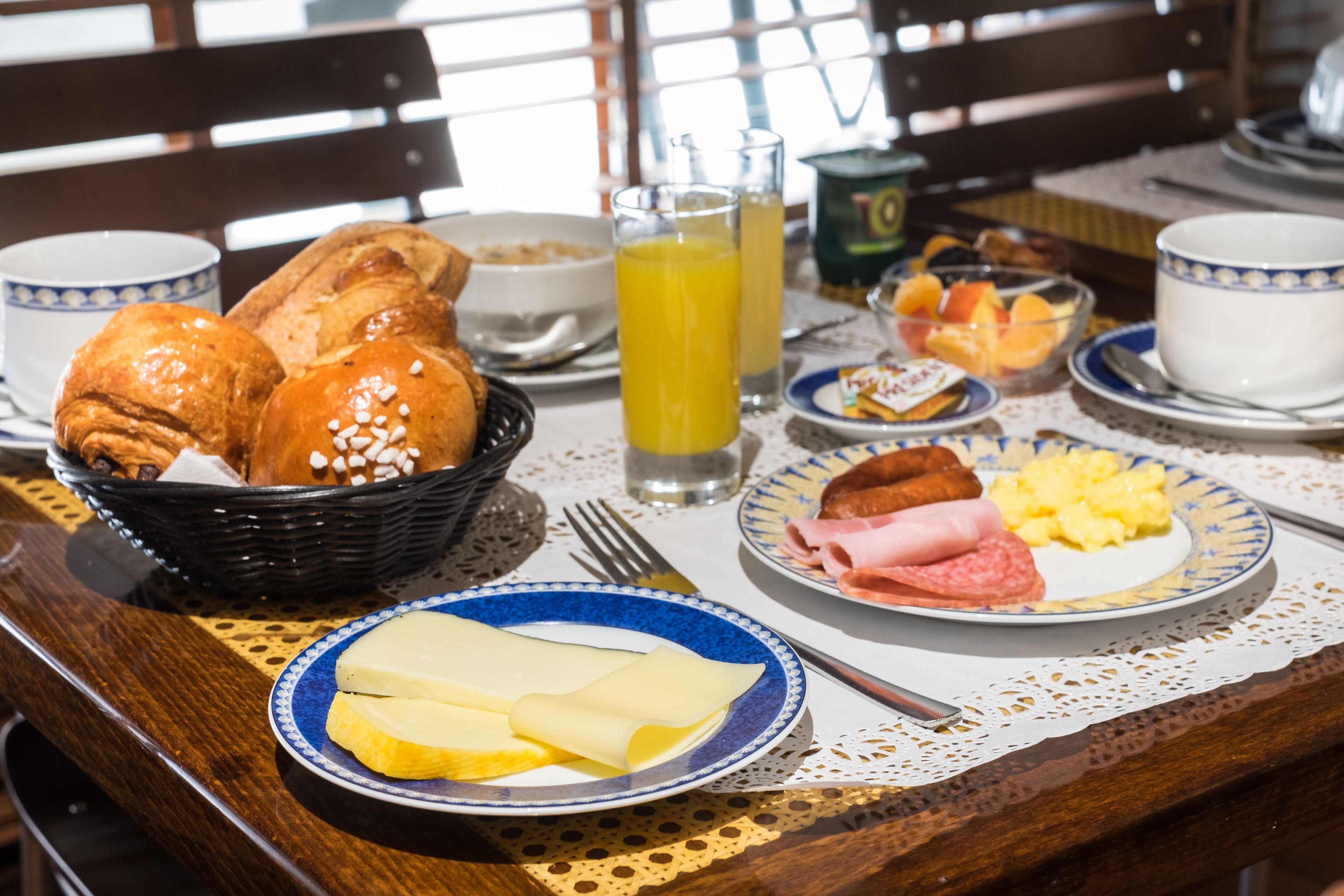 daily buffet breakfast (eur 14 per person)