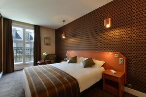 In-room safe, desk, soundproofing, iron/ironing board