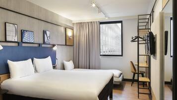 Standard Double Room, 1 Double Bed with Sofa bed | Desk, soundproofing, iron/ironing board, free cots/infant beds