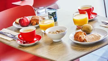 Frukostbuffé varje dag mot avgift