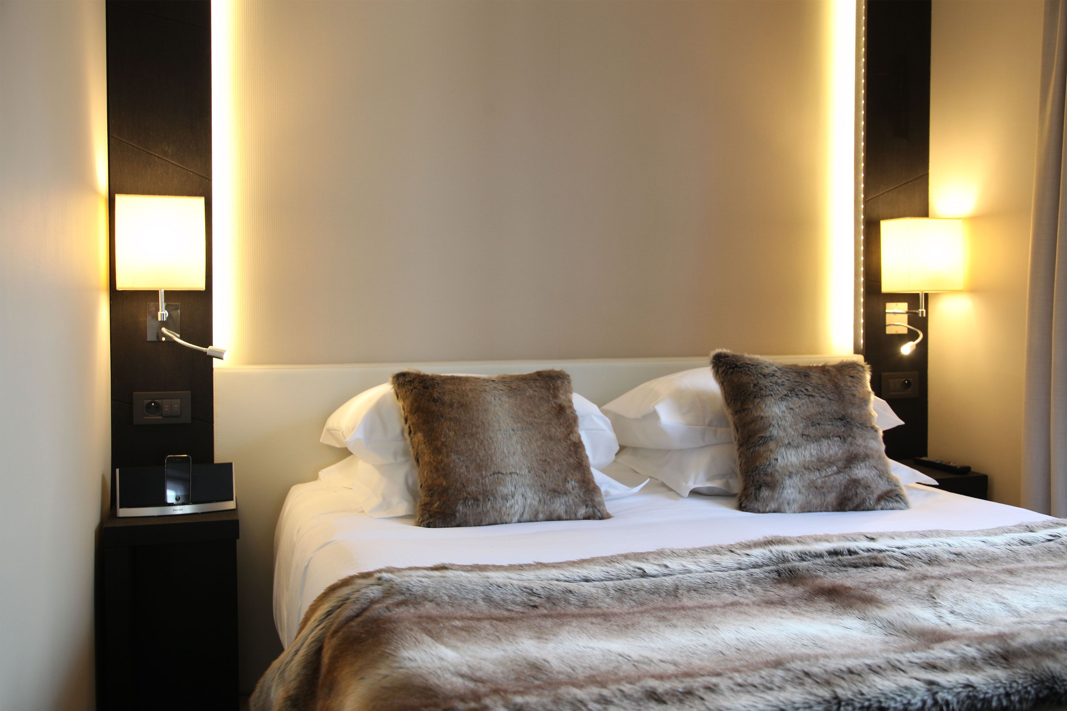 executive room | 1 bedroom, minibar, in-room safe, desk