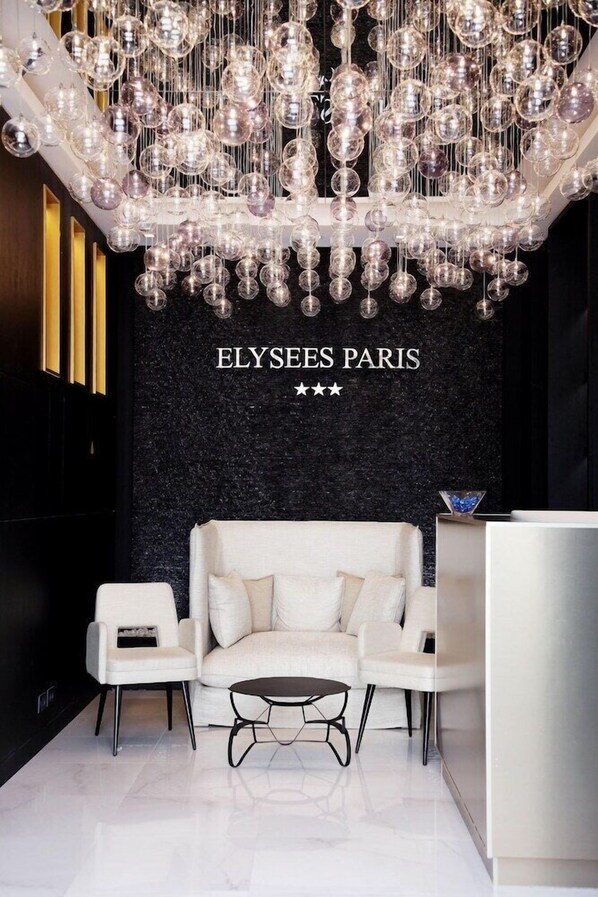 Interior - Elysées Paris (Paris)