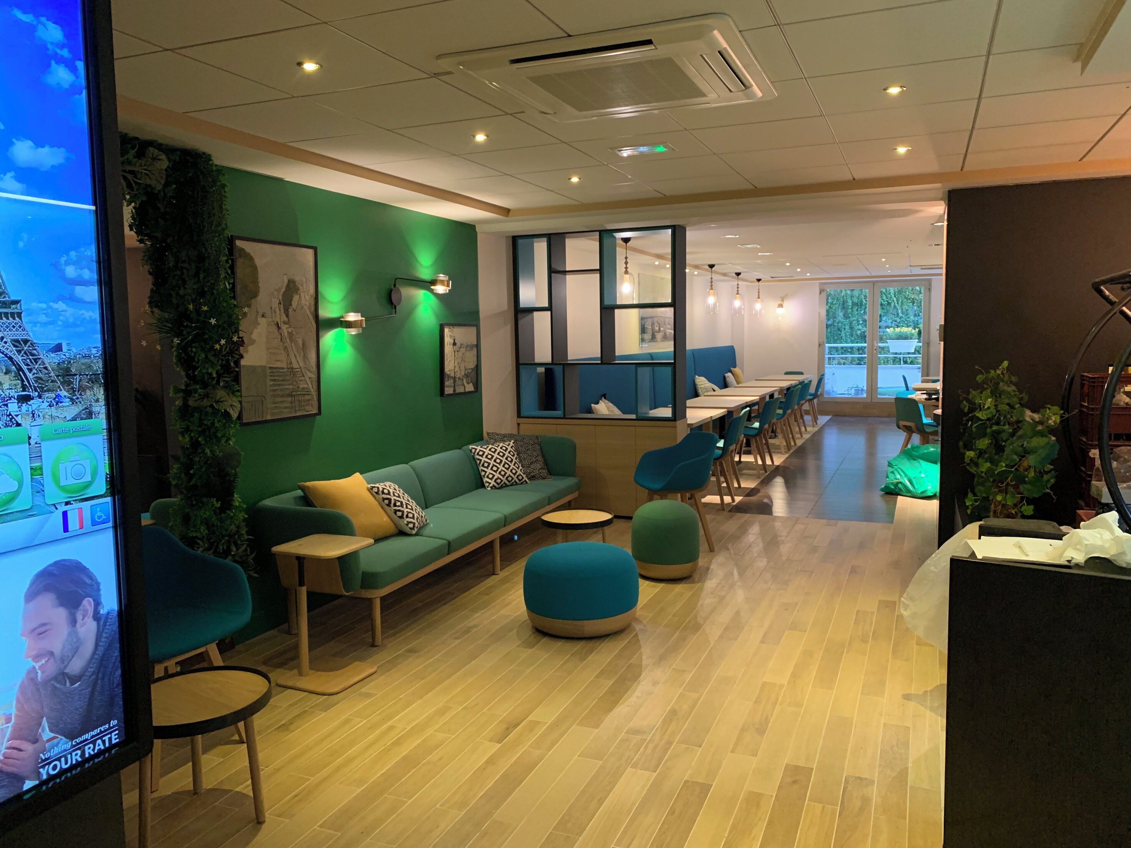 Photo - Holiday Inn Paris - Montmartre by IHG