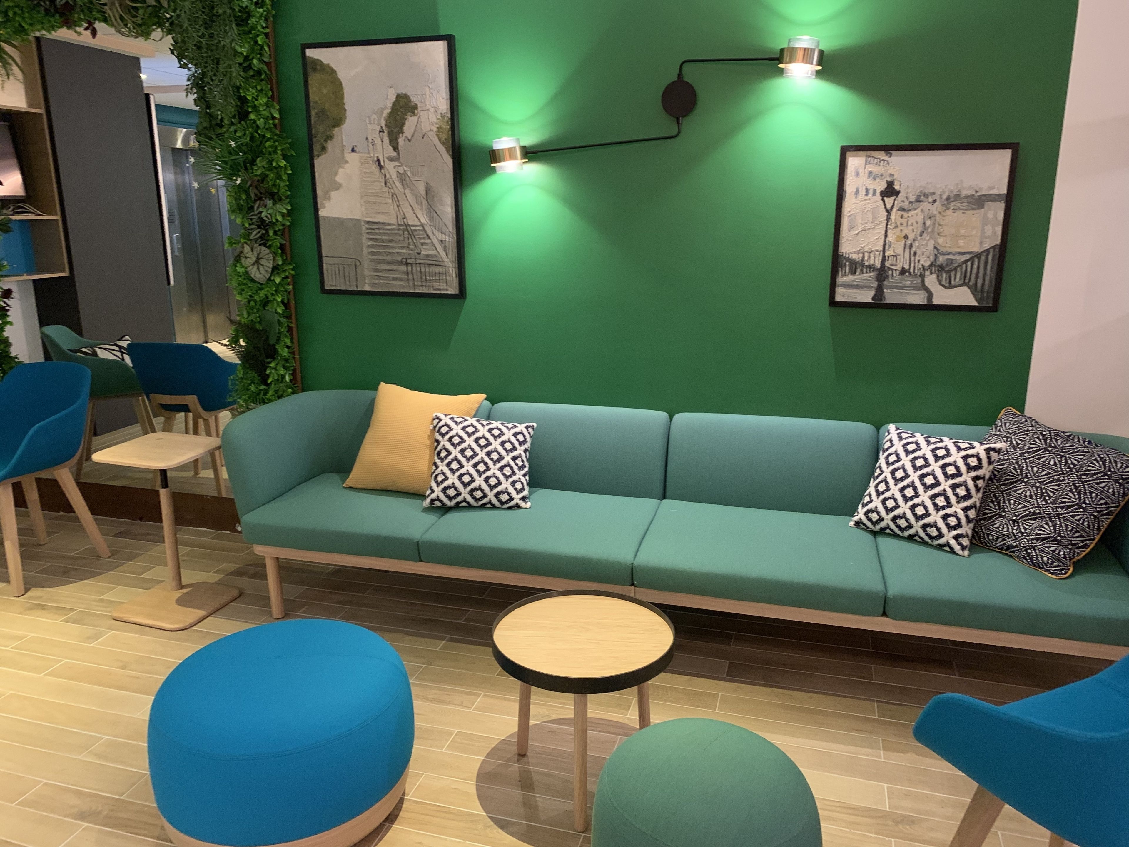 Photo - Holiday Inn Paris Montmartre by IHG