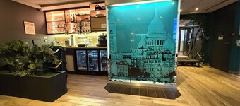 Holiday Inn Paris - Montmartre by IHG