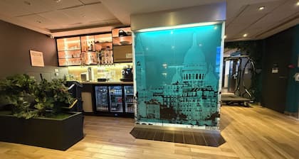 Holiday Inn Paris - Montmartre by IHG