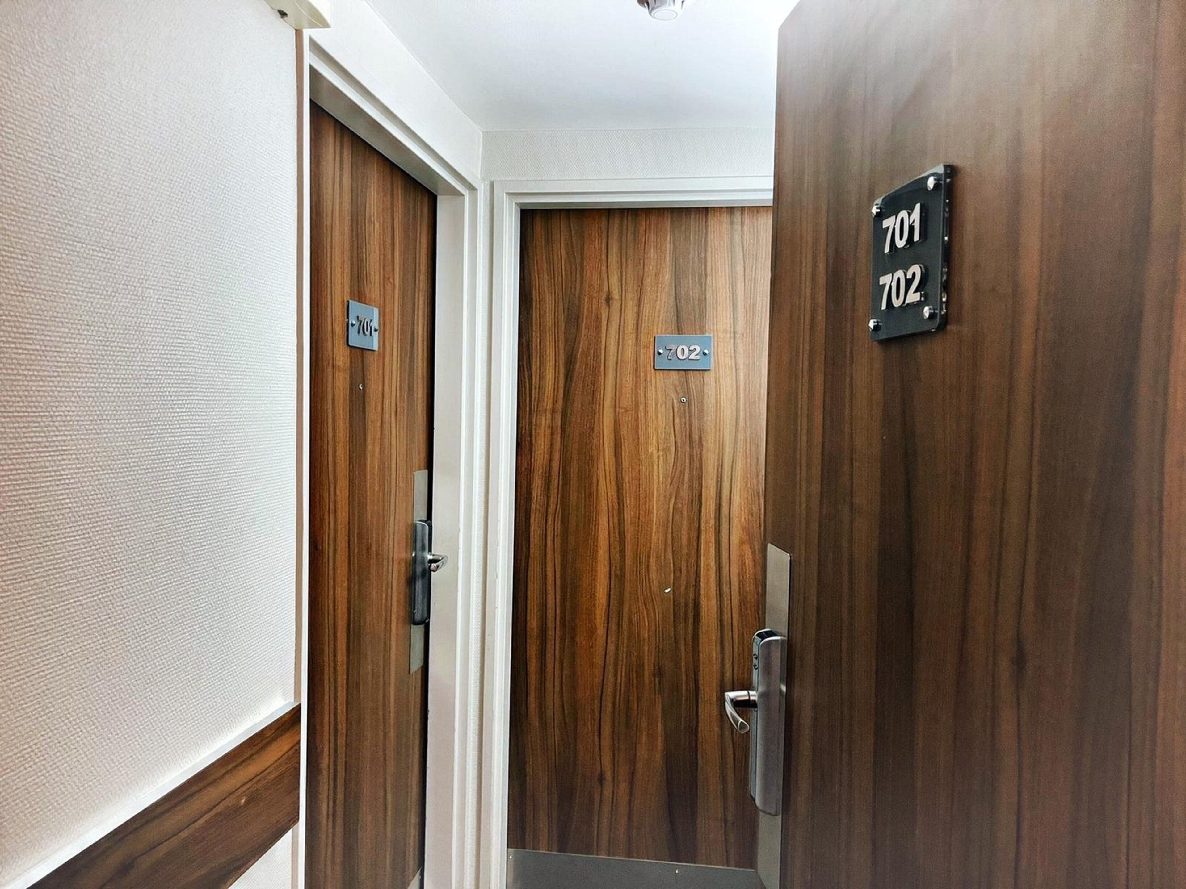 1 bedroom, premium bedding, in-room safe, desk