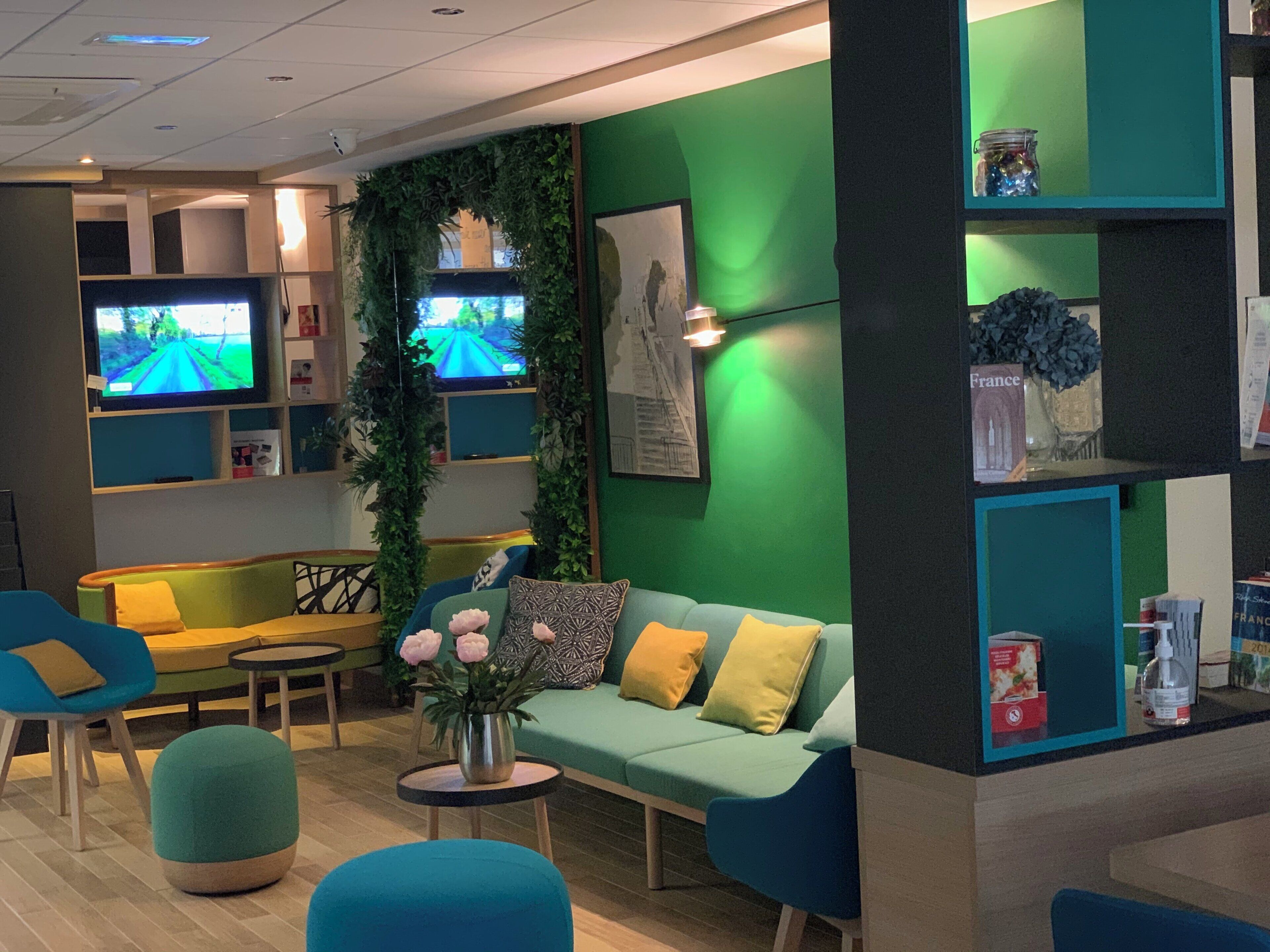 Photo - Holiday Inn Paris - Montmartre by IHG