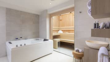 Sauna, massages