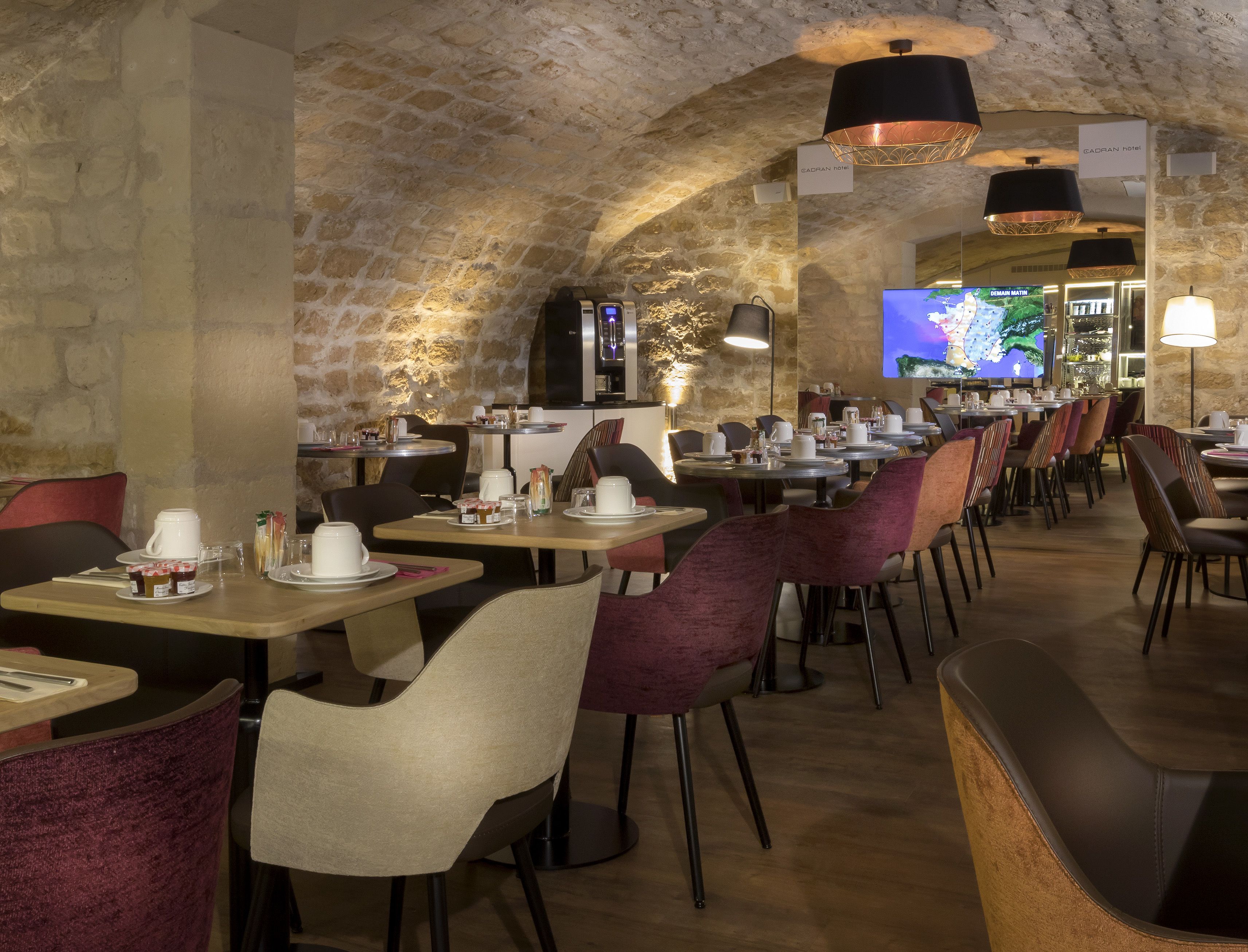 매일 뷔페 아침 식사(1인당 EUR 20)