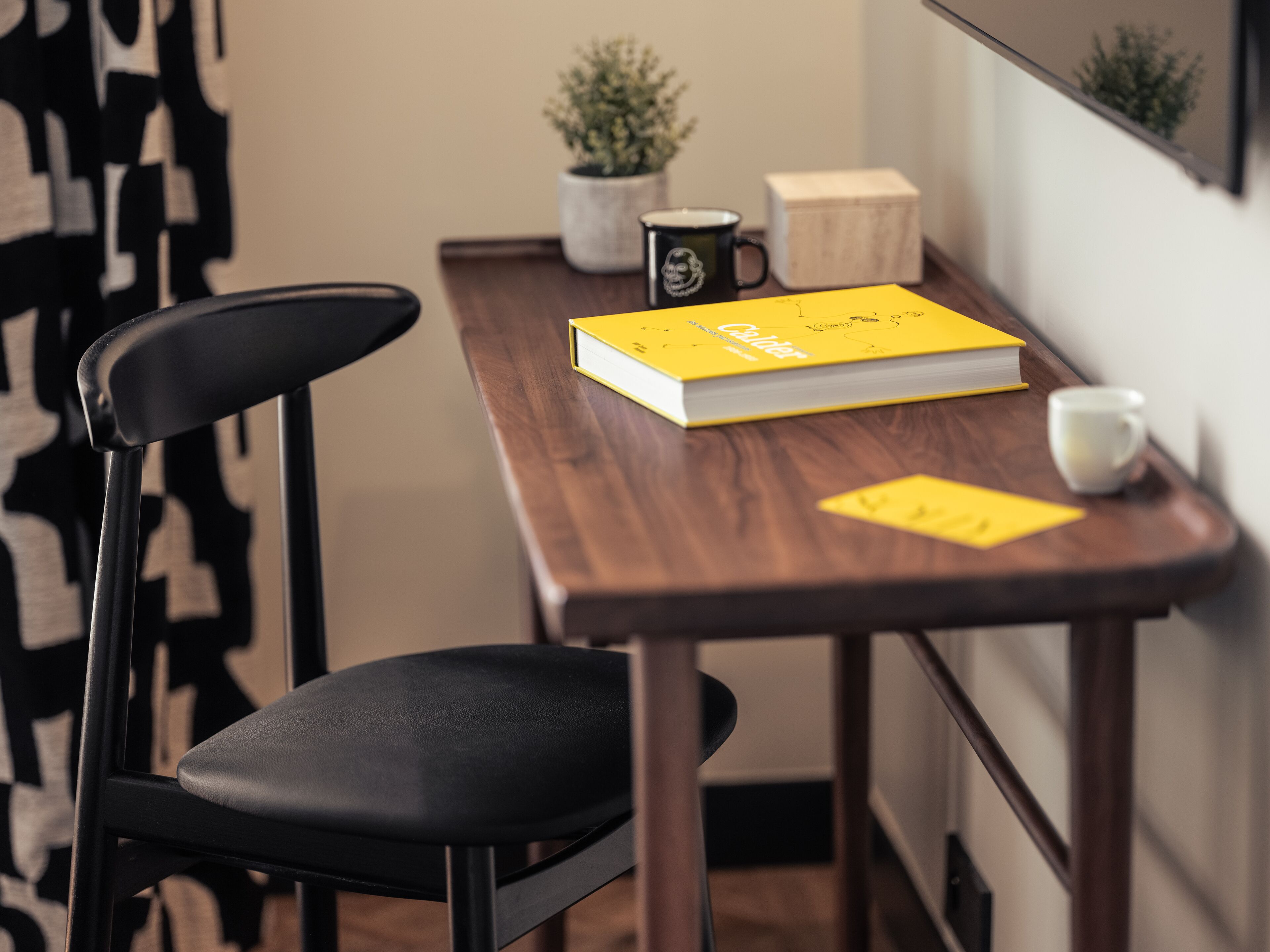 premium bedding, in-room safe, desk, laptop workspace