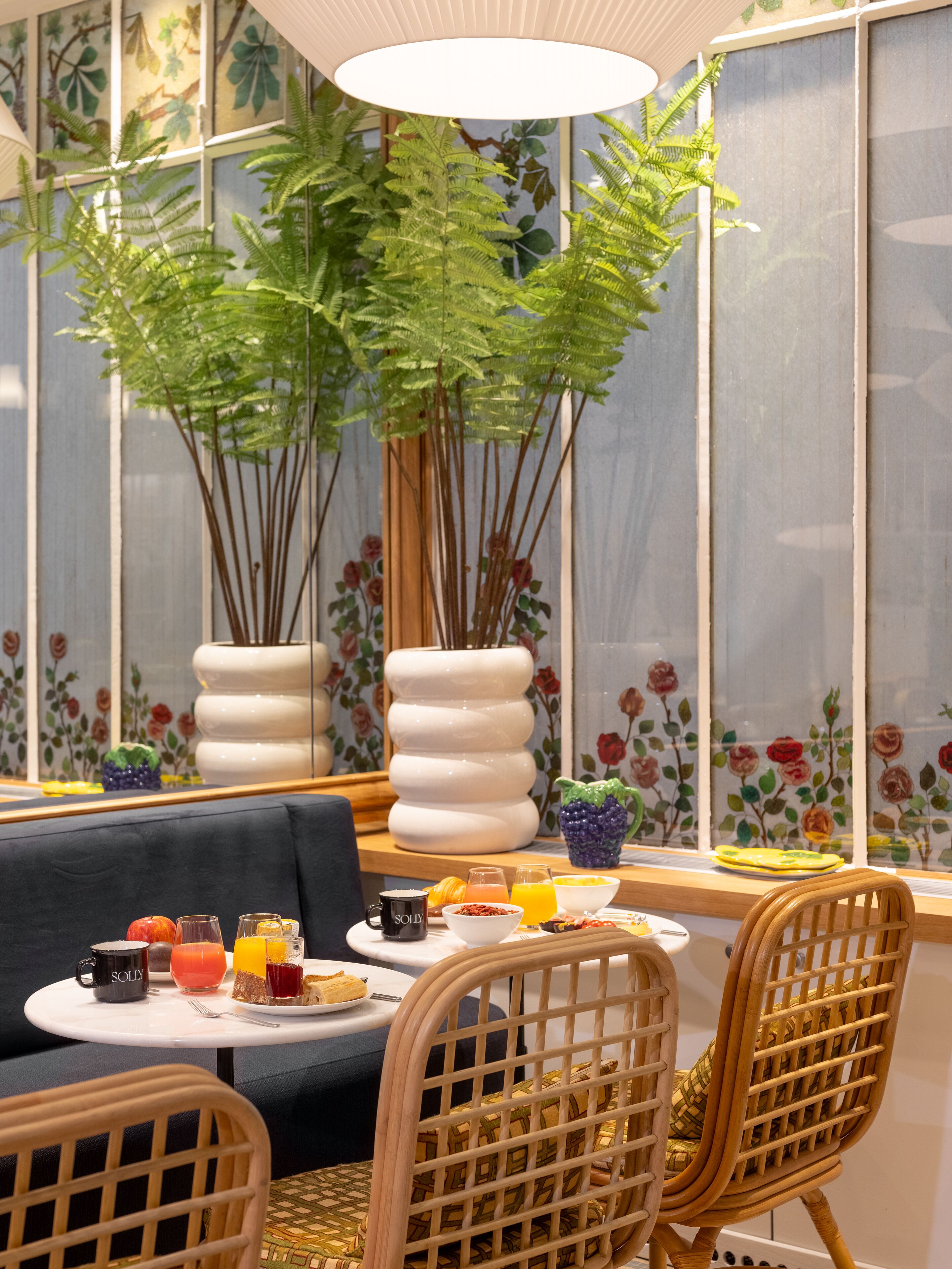 Café da manhã com buffet todos os dias (EUR 25 por pessoa) 