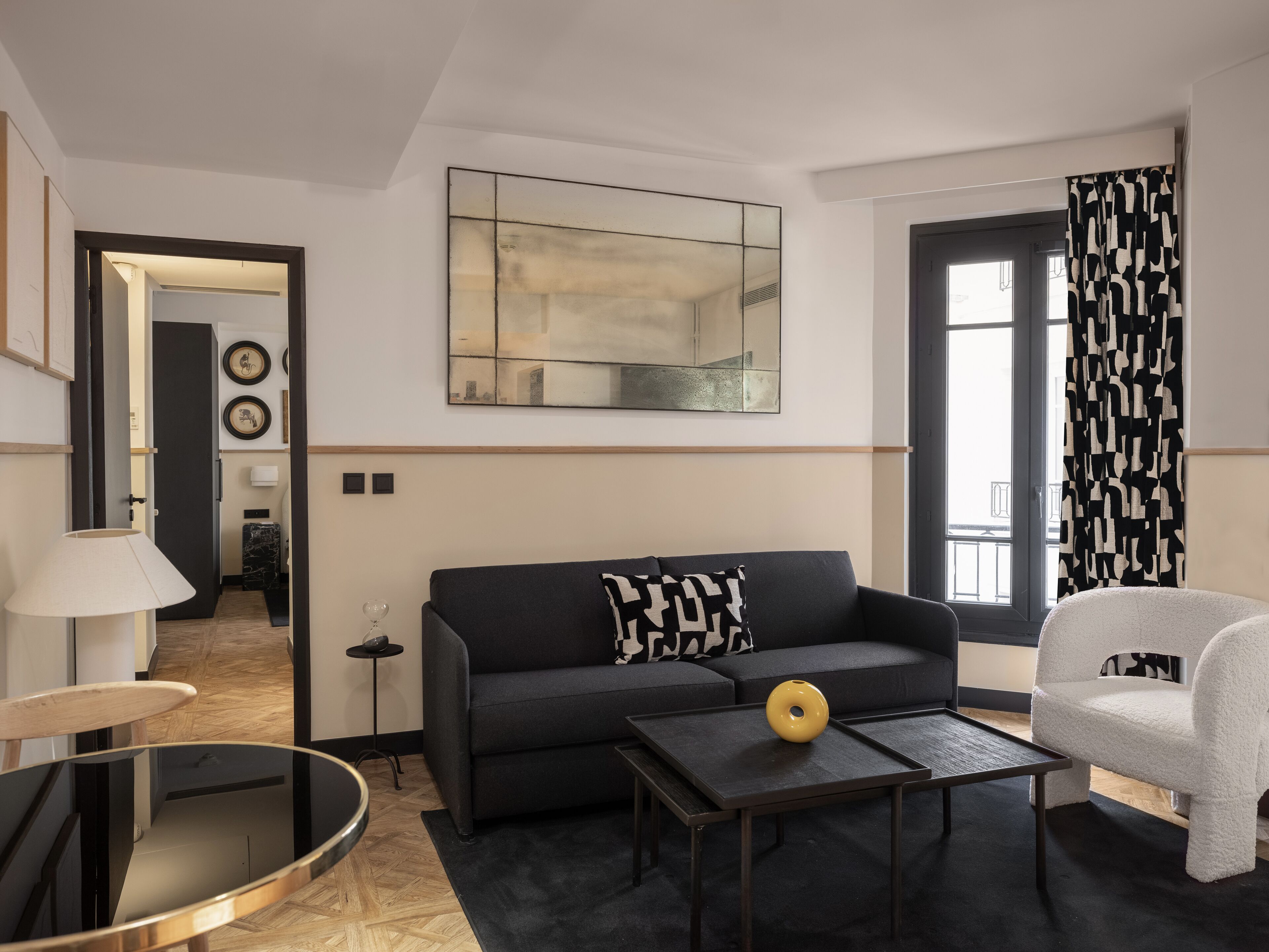 suite | living area | 66-cm lcd tv with satellite channels, tv