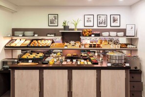 Daily to-go breakfast (EUR 14 per person) - Hotel Apolonia Paris Mouffetard, Sure Hotel Collection by BW (Paris)