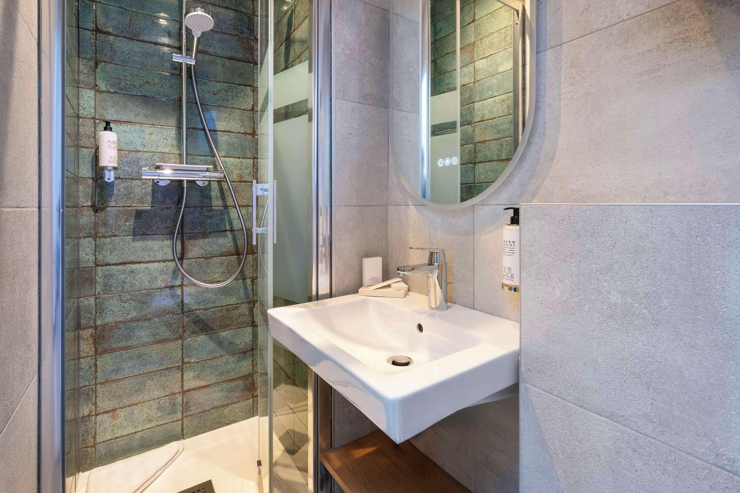 standard room, 1 double bed, non smoking | 1 bedroom, desk, laptop workspace, blackout curtains