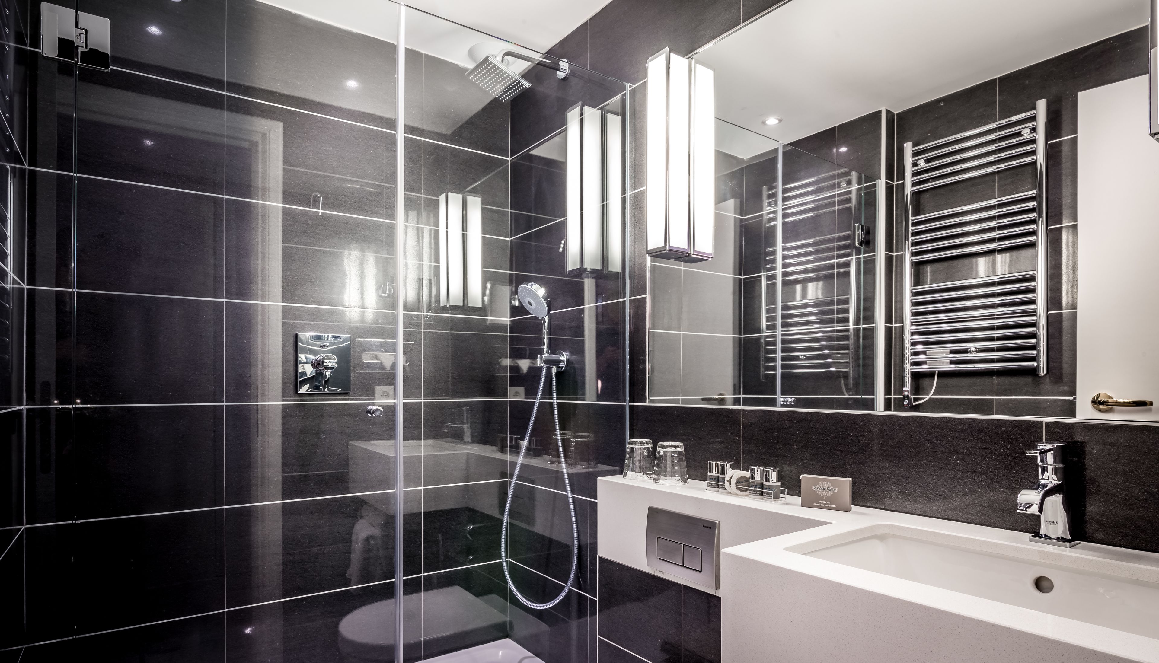 1 bedroom, premium bedding, minibar, in-room safe