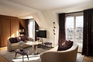 Hochwertige Bettwaren, Pillowtop-Betten, Minibar, Zimmersafe