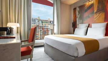 Rom – superior, 1 dobbeltseng, balkong | Sengetøy av topp kvalitet, minibar, safe på rommet og skrivebord