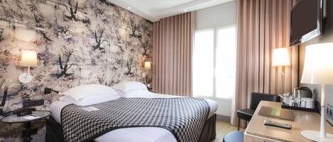 Caja de seguridad en la habitación, escritorio y insonorización