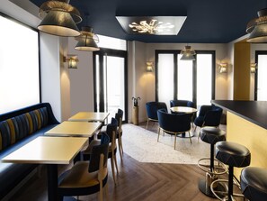 Bar (on property) - Mercure Paris Opera Lafayette (Paris)