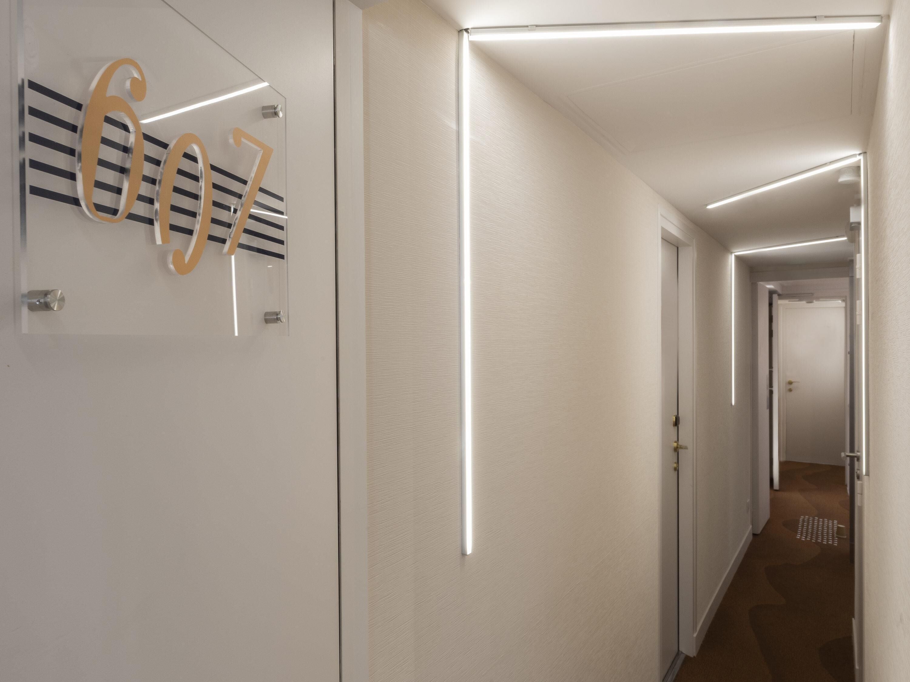 Ropa de cama hipoalergénica y minibar 