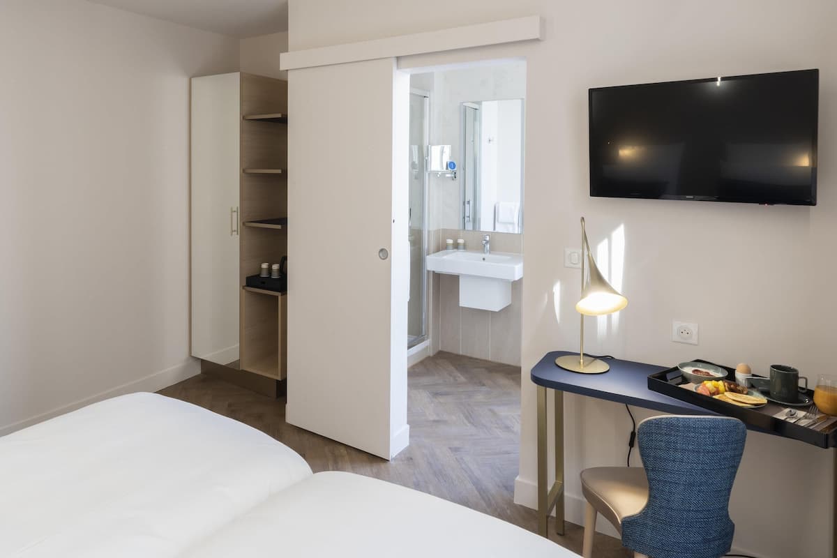 Ropa de cama hipoalergénica y minibar