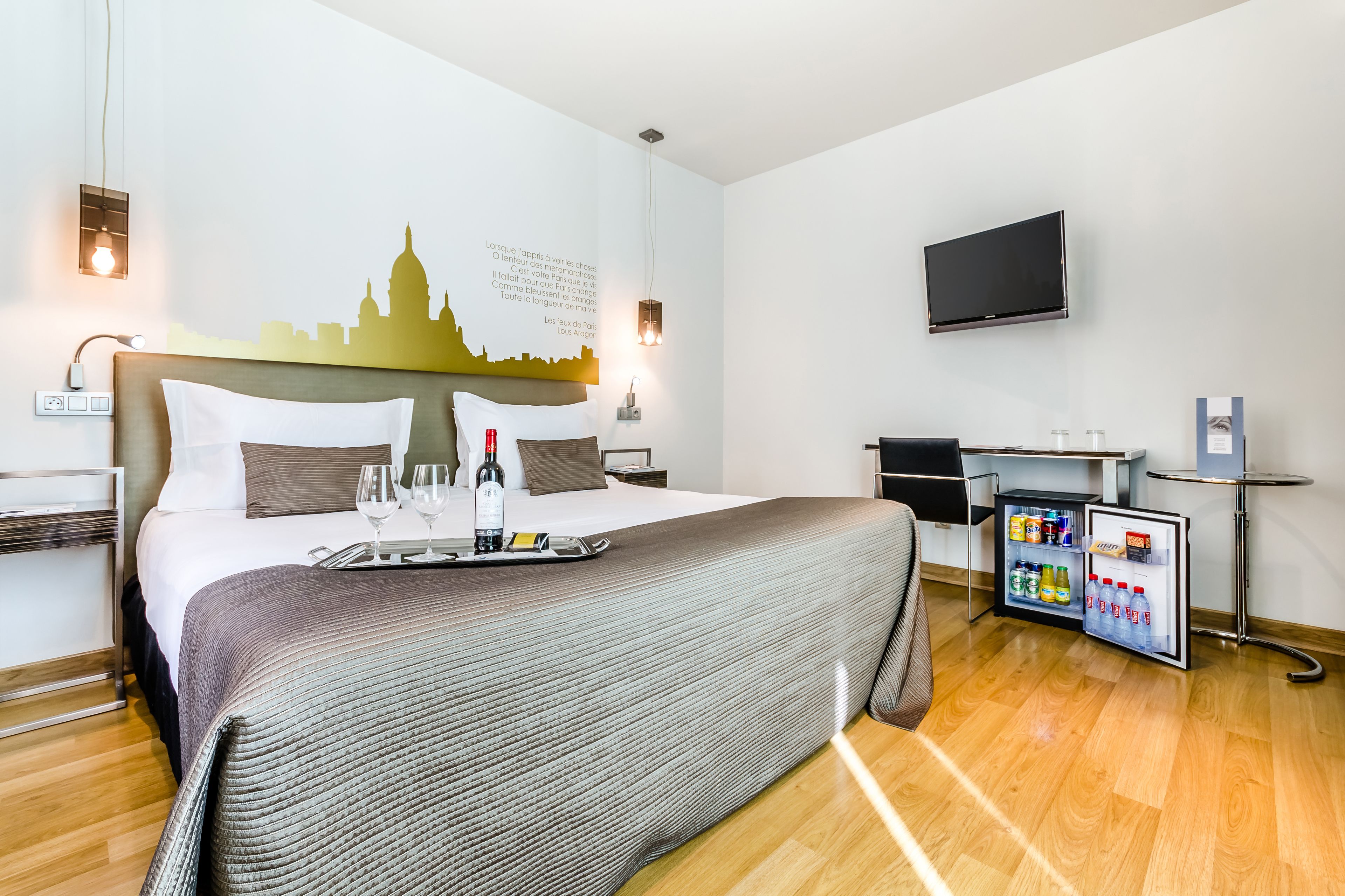 minibar, in-room safe, individually furnished, desk