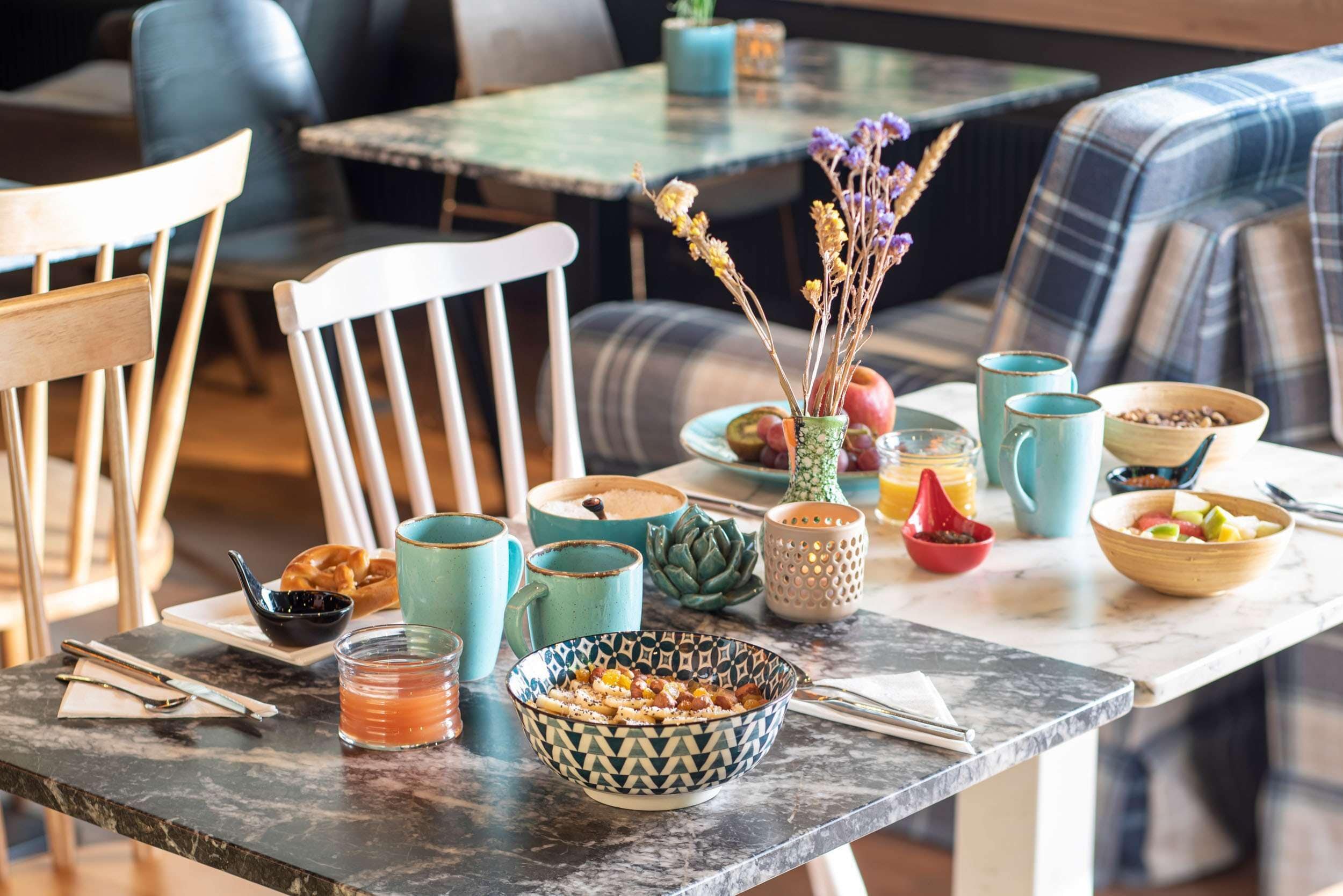 Daily buffet breakfast (EUR 16 per person)