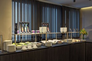 Daily continental breakfast (EUR 12 per person)