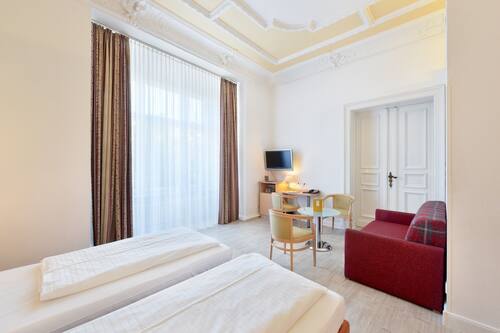 Literie de qualité supérieure, surmatelas, minibar