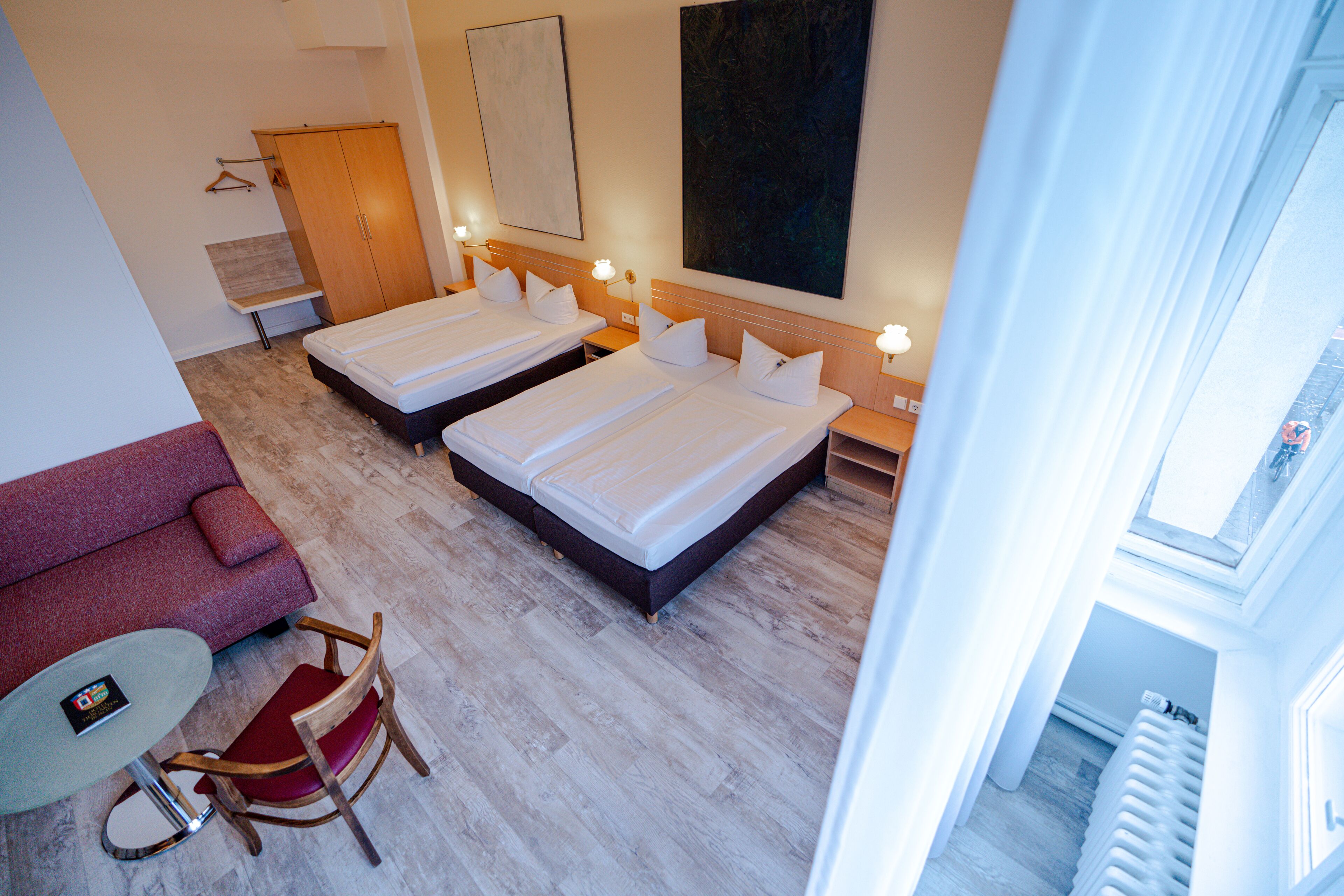 quadruple room | living area | tv