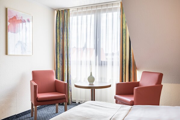 In-room safe, desk, soundproofing, iron/ironing board