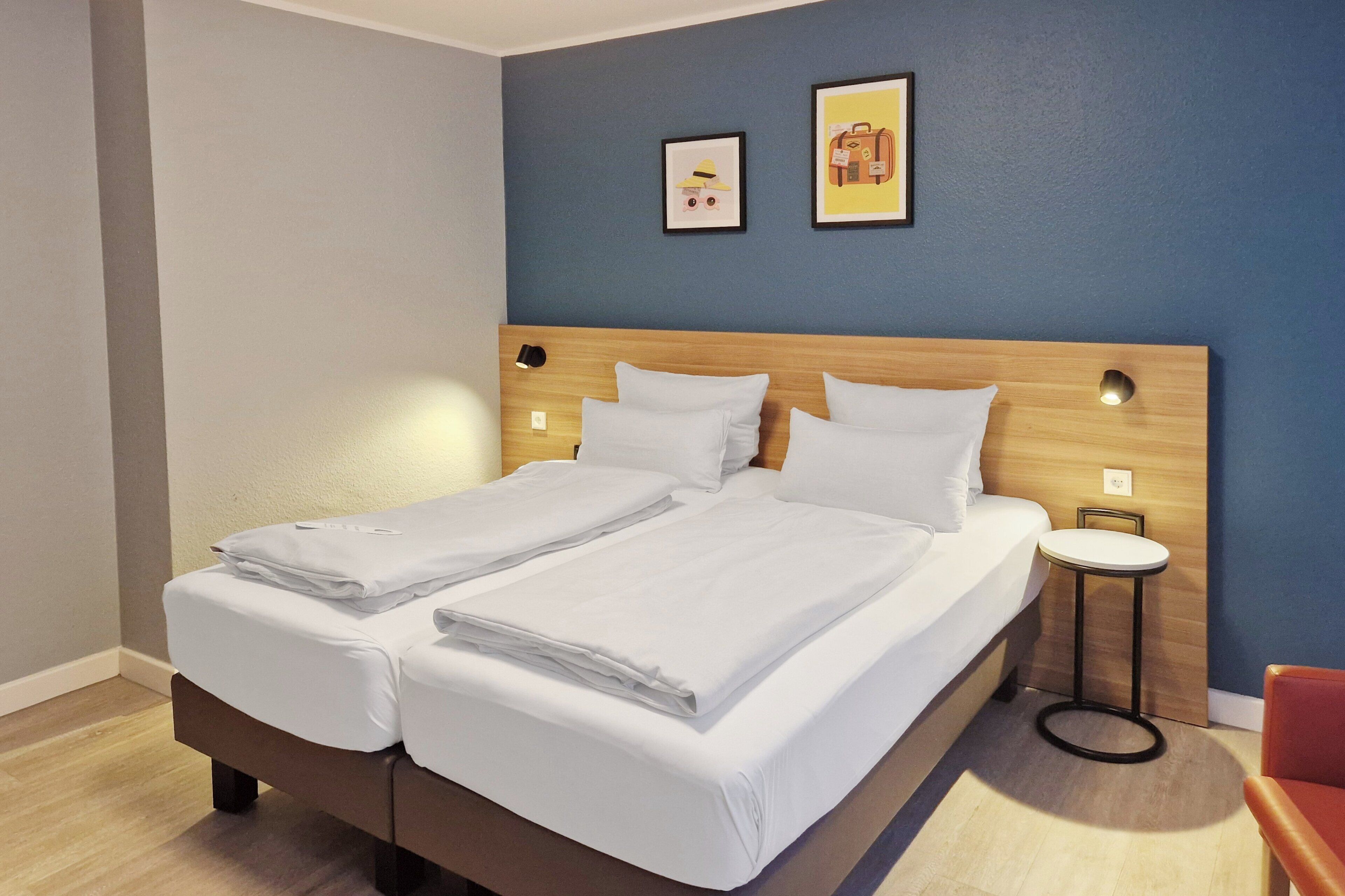 標準客房 | 客房內保險箱、書桌、隔音、熨斗/熨衣板