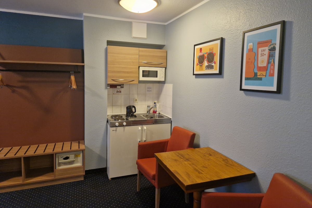 Suite, 1 Bedroom (with Kitchen Area) | In-room safe, desk, soundproofing, iron/ironing board