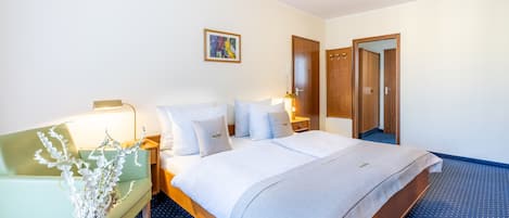 Superior Apartment, 2 Single Beds | 1 bedroom, hypo-allergenic bedding, minibar, in-room safe